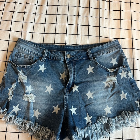 Amazon Pants - Star shorts